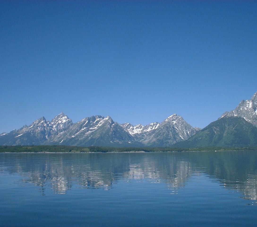 10.mt and lake screen saver