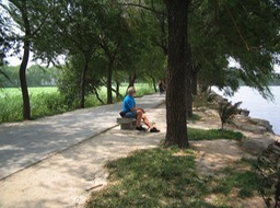 73._Walk_around_Lake_Kunming_2