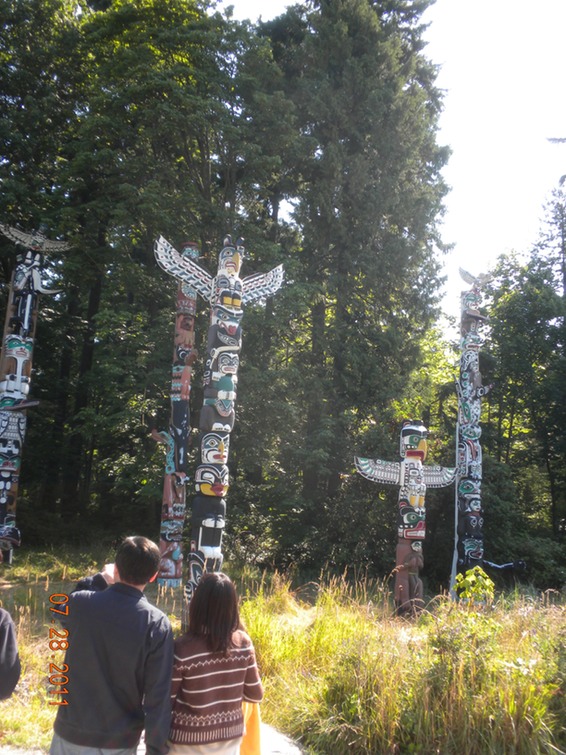 Stanley Pk totem poles 4
