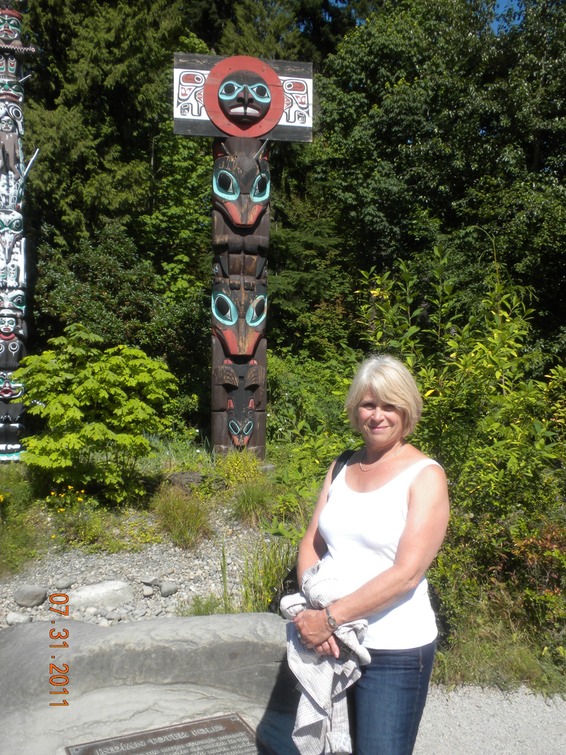 Stanley Pk totem poles 6